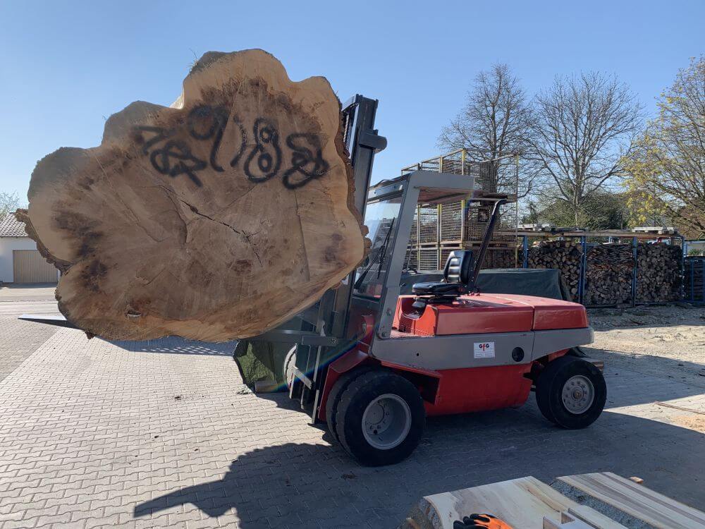 Schweres Gerät für die Holzverarbeitung